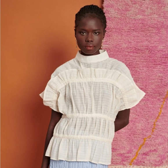 Ghospell Yasmin Ruched top - size medium+ in cream - Picture 1 of 11